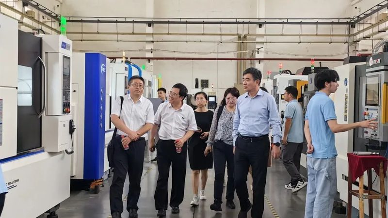 齿轮箱换油步骤：确保设备高效运行的细节解析